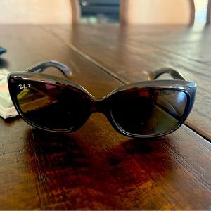 Polarized Ray-Ban Jackie Ohh sunglasses in tortoise brown